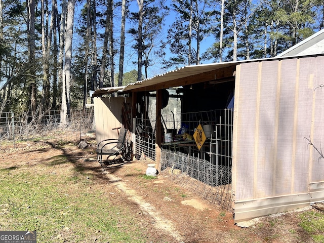 view of outdoor structure featuring an exterior structure and an outdoor structure