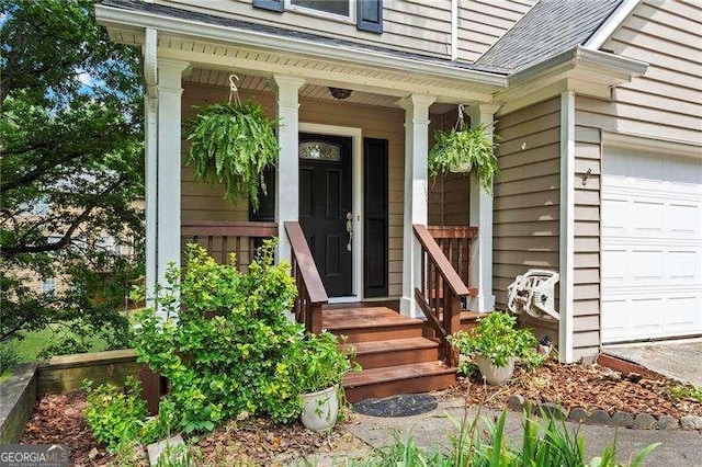 property entrance with covered porch