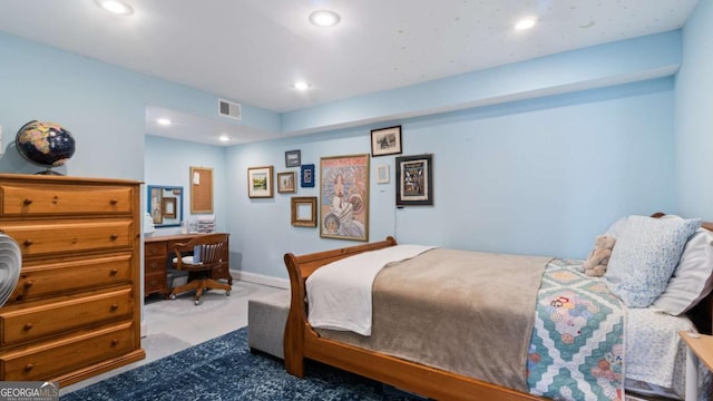 bedroom with recessed lighting, visible vents, and baseboards