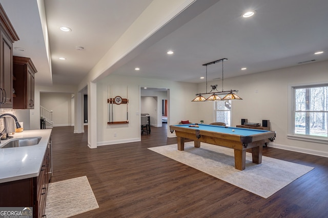 game room featuring visible vents, pool table, dark wood-type flooring, recessed lighting, and a sink