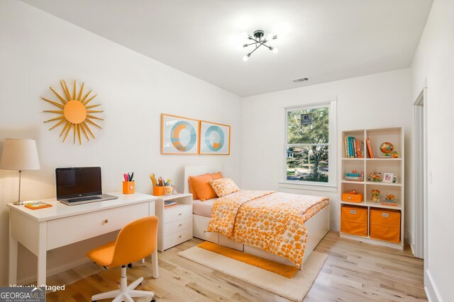 2611 Charlesgate Ave, Decatur, GA 30030 - bedroom featuring light wood-style floors and an office area