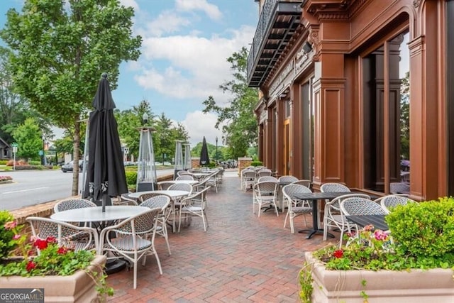 385 Rowes Cir, Alpharetta, GA 30009 - view of patio