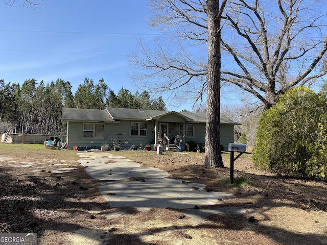 view of front of property