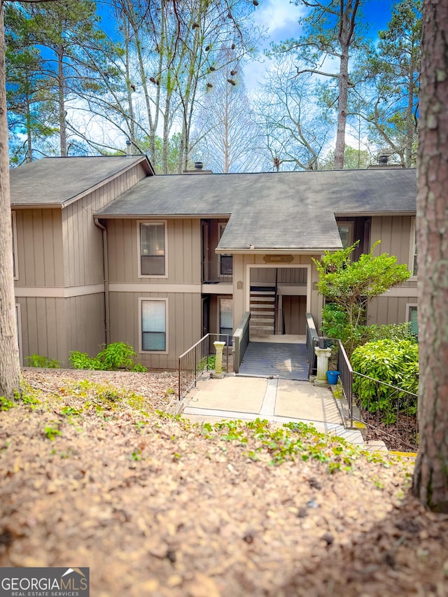 view of front of house