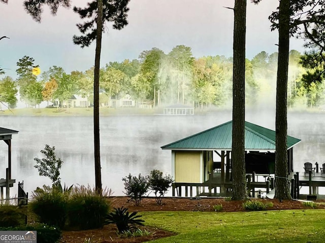 view of water feature