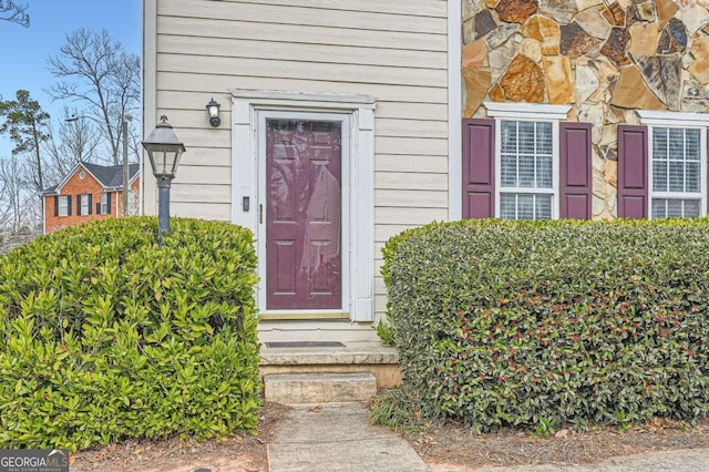 view of property entrance