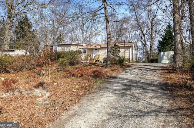 view of front of home featuring driveway