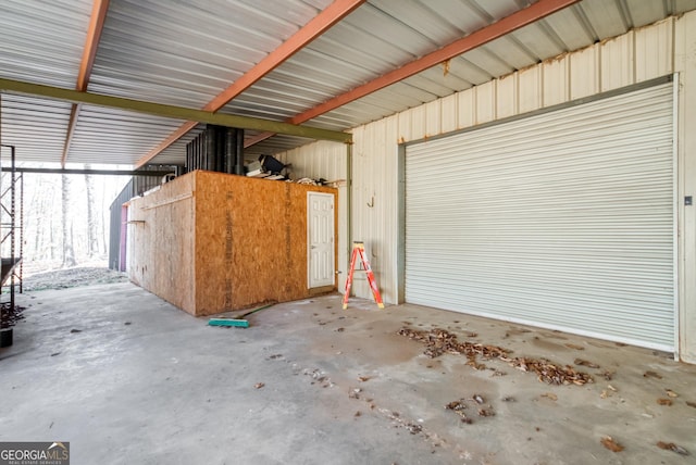 1650 Pierce Dairy Rd, Madison, GA 30650 - garage featuring metal wall