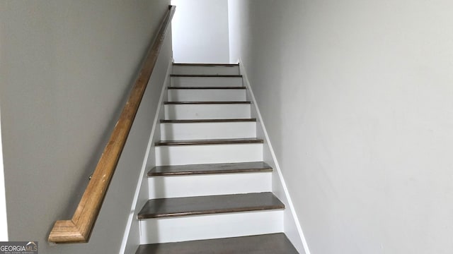 838 Natchez Valley Trce NE, Grayson, GA 30017 - view of staircase