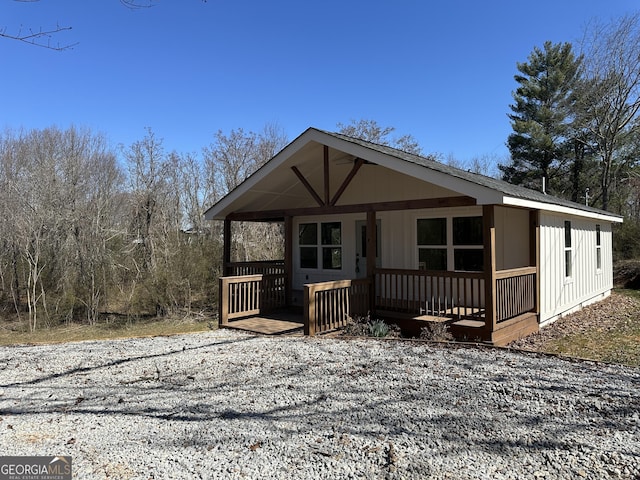 view of front of property featuring board and batten siding