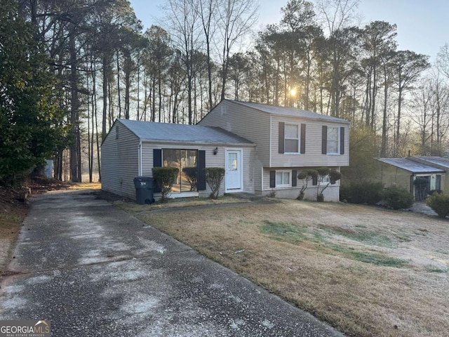 tri-level home featuring driveway