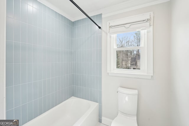 full bathroom featuring toilet and shower / bathing tub combination