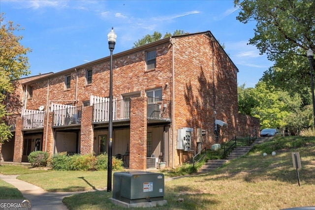 view of building exterior