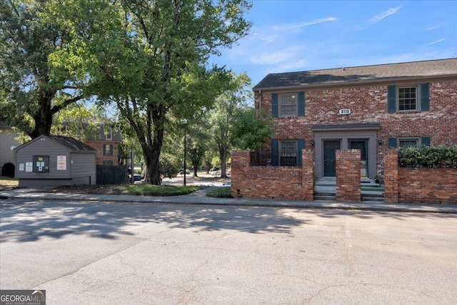 view of front facade with brick siding