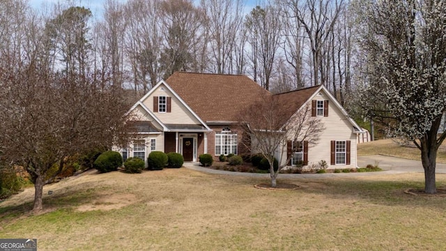 4838 Netherlands Pl, Flowery Branch, GA 30542 - traditional home with a front lawn