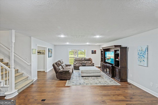 72 Pine Ave, Pinehurst, GA 31070