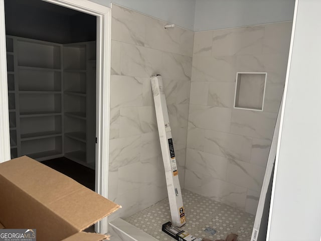 117 Rachel Way, Brunswick, GA 31523 - full bathroom with a tile shower