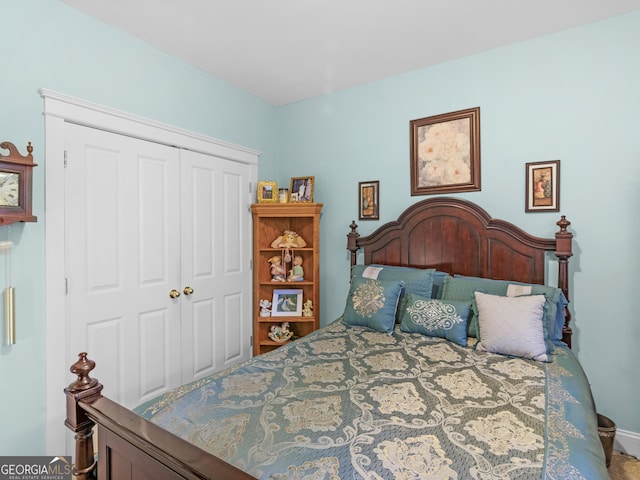 bedroom with a closet