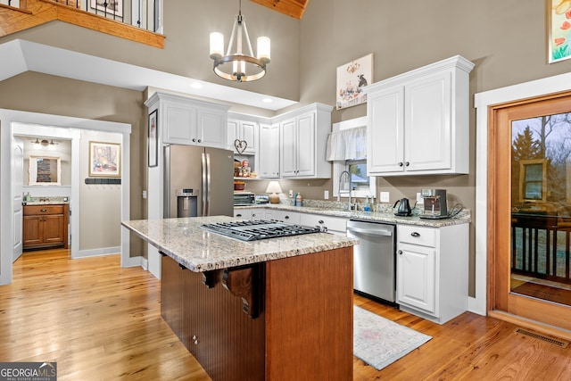 153 Whistle Pig Ter, Blairsville, GA 30512 - kitchen with light wood finished floors, visible vents, appliances with stainless steel finishes, and a sink