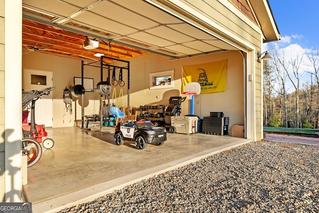 153 Whistle Pig Ter, Blairsville, GA 30512 - garage featuring a garage door opener
