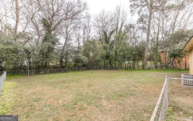 1151 N Beddingfield Dr, Macon, GA 31206 - view of yard