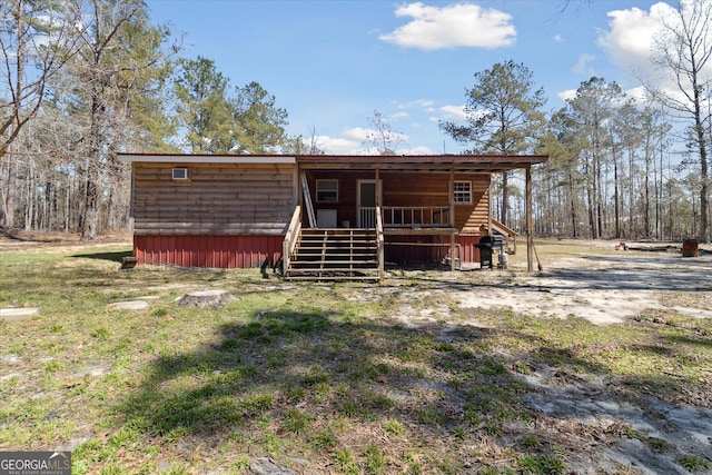 97 Meadow Rd, Swainsboro, GA 30401 - view of front facade featuring stairs
