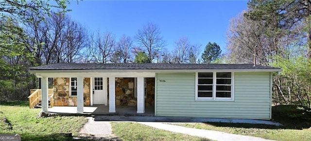 6886 Upshaw Mill Rd, Douglasville, GA 30134 - view of front of home featuring covered porch and stone siding