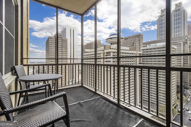 300 W Peachtree St Unit 21K, Atlanta, GA 30305 - sunroom / solarium featuring a view of city