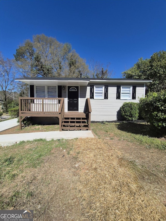 130 Royal Ct, Athens, GA 30601 - manufactured / mobile home with a wooden deck