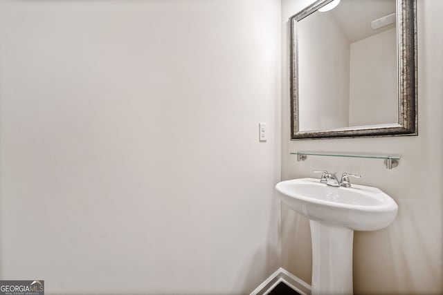 249 Madison Ave, Acworth, GA 30102 - bathroom featuring a sink