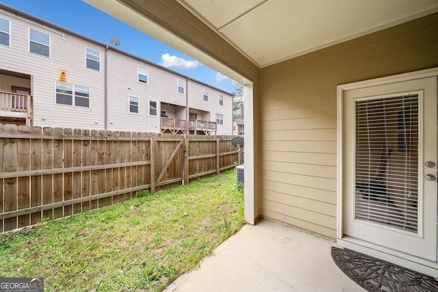 249 Madison Ave, Acworth, GA 30102 - view of yard featuring a residential view and fence