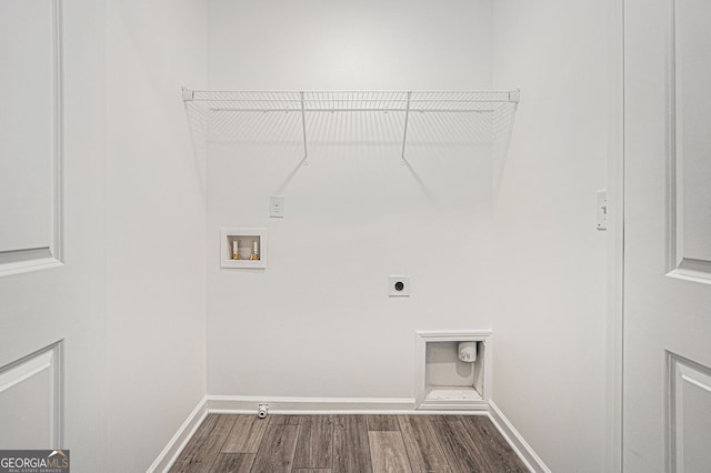 308 Penn Station Way, Cartersville, GA 30120 - laundry area with hookup for a washing machine, electric dryer hookup, dark wood finished floors, and gas dryer hookup