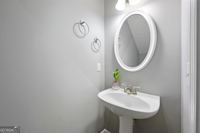 3258 Welmingham Dr SW, Atlanta, GA 30331 - bathroom with a sink