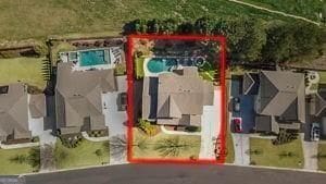 9085 Maple Run Trl, Gainesville, GA 30506 - aerial view of property's location featuring a pool and property boundaries highlighted