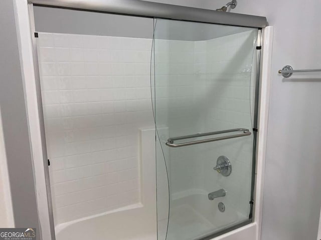 1295 Leisure Lake Dr, Lawrenceville, GA 30044 - full bath featuring shower / bath combination with glass door