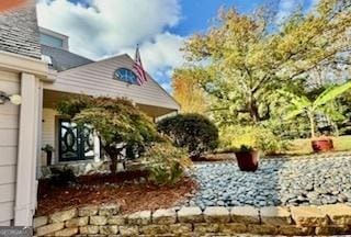 3810 Galloway Dr NE, Roswell, GA 30075 - view of yard with an attached garage