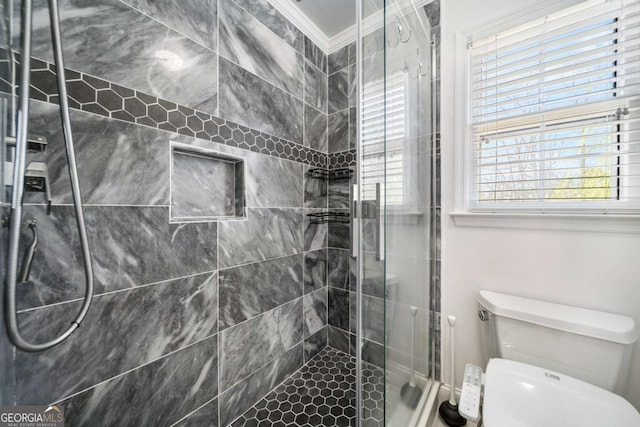 931 New Bedford Dr, Marietta, GA 30068 - bathroom with toilet, a stall shower, and crown molding