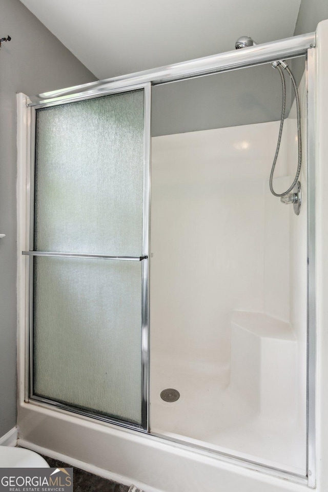11637 Brown Bridge Rd, Covington, GA 30016 - full bath featuring a shower with shower door