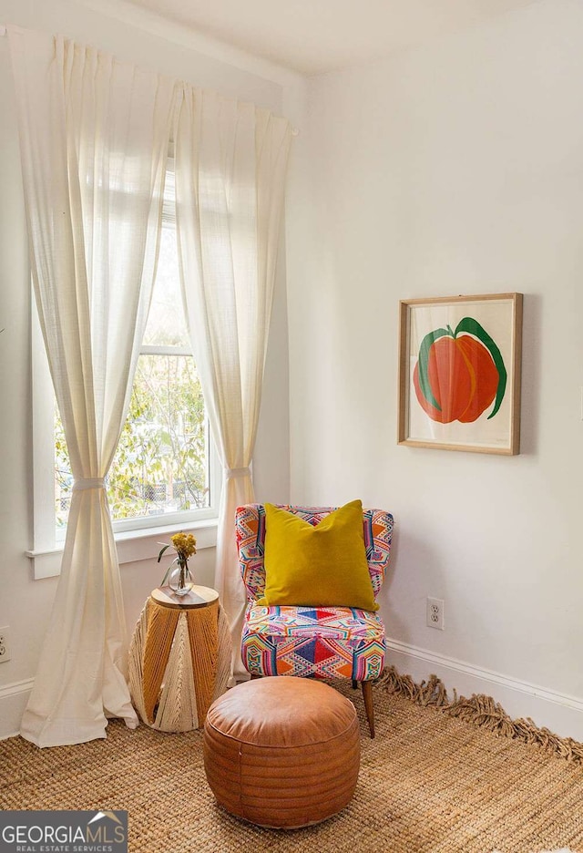 sitting room with baseboards