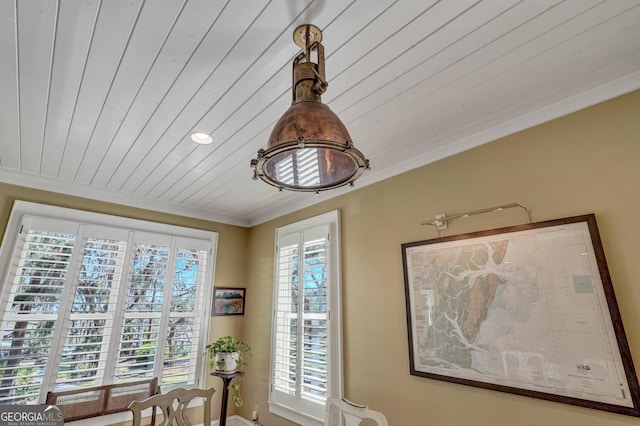 1108 E Mission Ln SE, Darien, GA 31305 - detailed view of wooden ceiling and ornamental molding