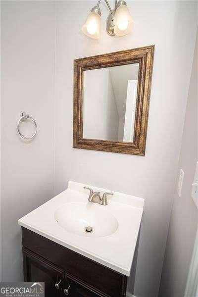 5381 Briar Creek Ln, Norcross, GA 30071 - bathroom with vanity