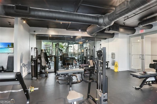 workout area with baseboards