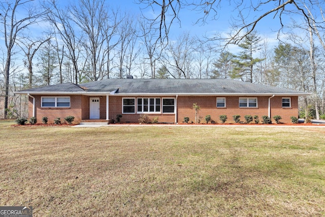 3920 Blue Ridge Dr, Blue Ridge, GA 30513 - ranch-style home featuring a front lawn and brick siding