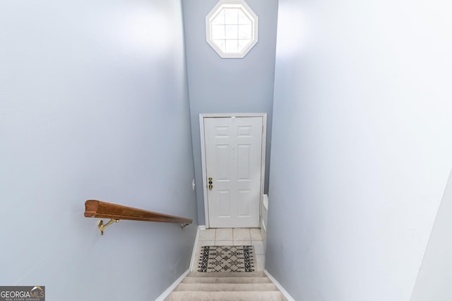 909 Glenleaf Dr, Peachtree Corners, GA 30092 - entryway with baseboards