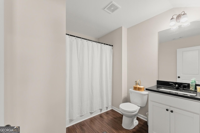 149 Pleasantdale Dr, Demorest, GA 30535 - full bath featuring wood finished floors, toilet, vanity, and baseboards