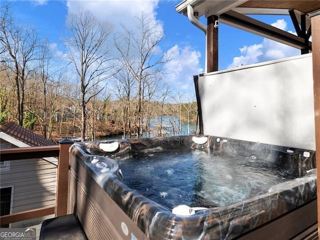 6041 Blackberry Ln, Buford, GA 30518 - exterior view of a hot tub