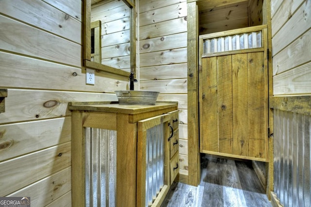65 Weoka Ct, Ellijay, GA 30540 - detailed view of wood walls and wood finished floors