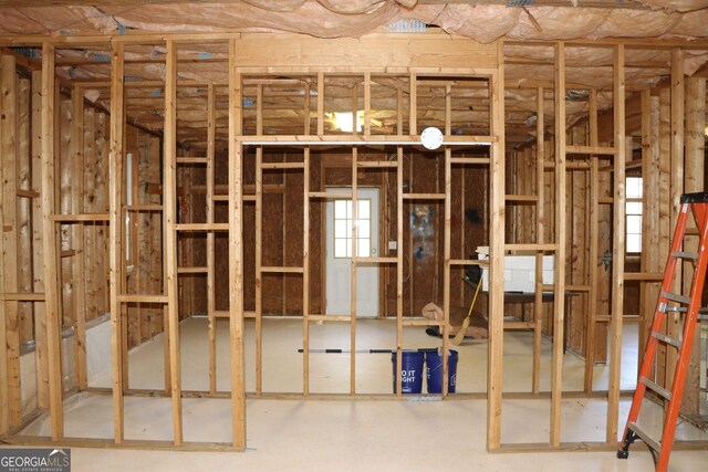912 Tanners Point Dr, Lawrenceville, GA 30044 - bathroom featuring shower / tub combo with curtain, vanity, and toilet