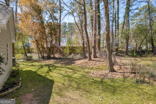 view of yard featuring fence