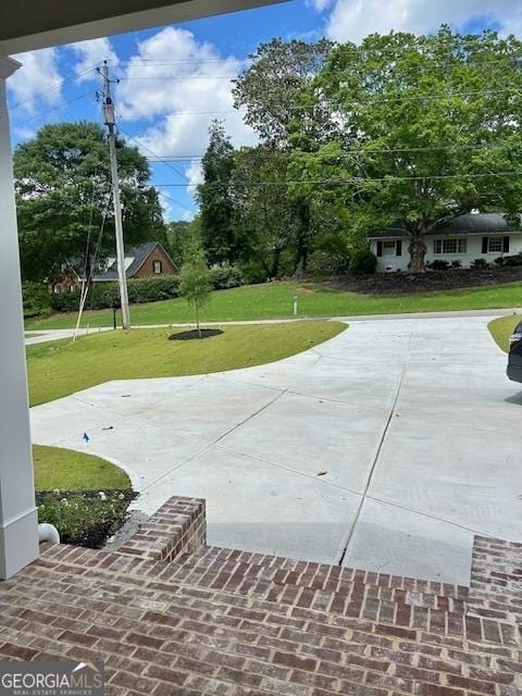7 Fontaine Dr, Newnan, GA 30263 - view of property's community featuring a yard